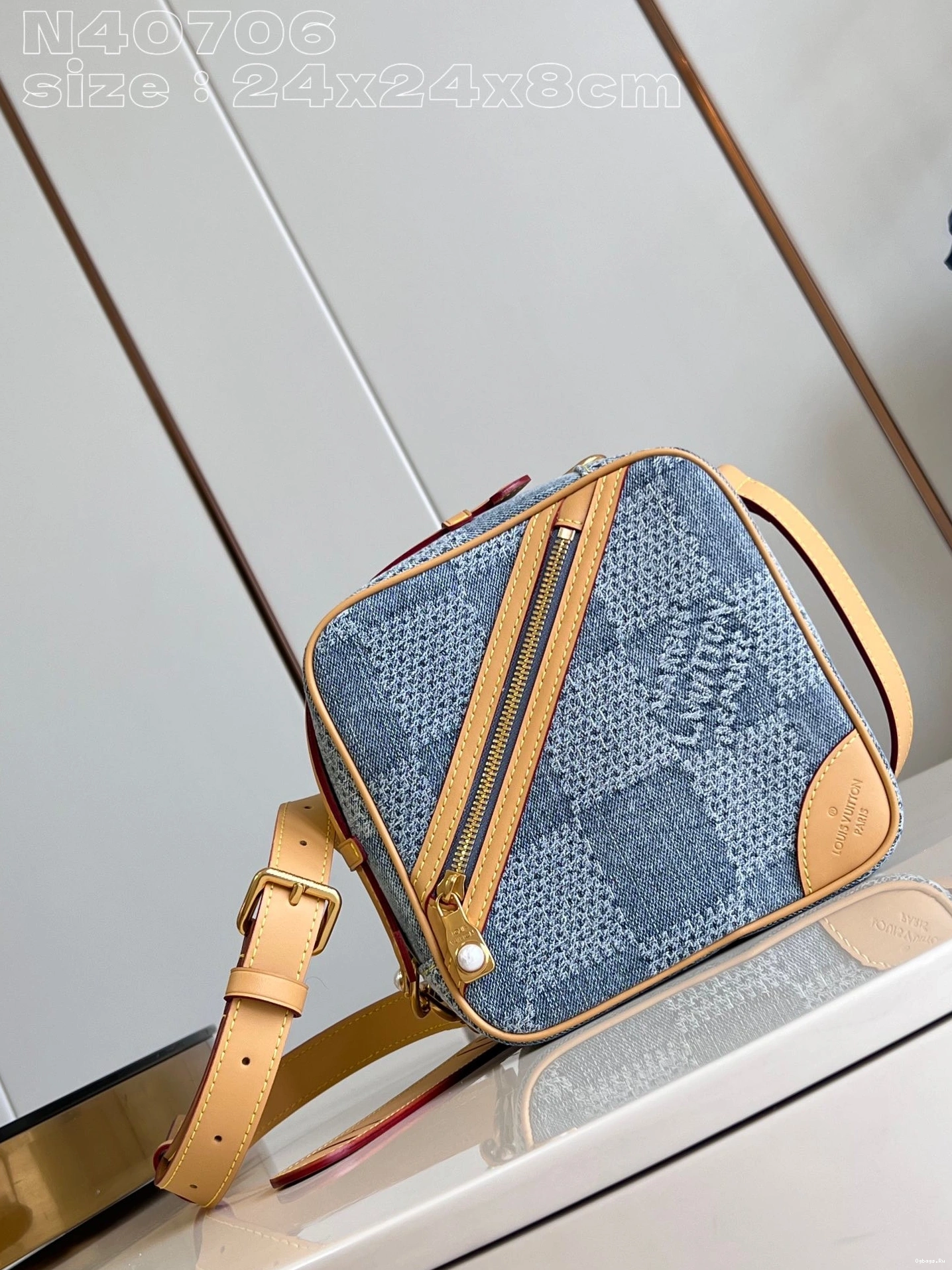 Messenger-24*24*8CM LOUIS VUITTON Chess 0125